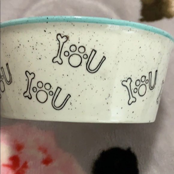 SOLD* Ceramic dog bowls in excellent condition - Picture 4 of 5